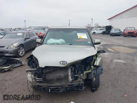2011 Kia Soul + with VIN KNDJT2A23B7270227, listed as a IAAI auction lot 42007802 with 87,768 mi miles. Bid and sale history available at carsss.com. Image 12.