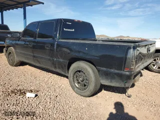 2006 Chevrolet Silverado 1500 LT1 with VIN 2GCEC13T061181011, listed as a Copart auction lot 50642355 with 146,708 mi miles and Salvage Title. Bid and sale history available at carsss.com. Image 2.