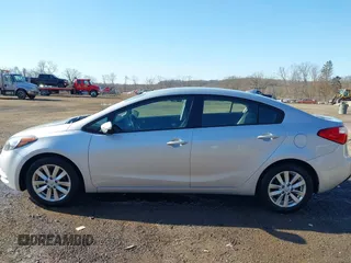 2016 Kia Forte LX with VIN KNAFX4A66G5471080, listed as a IAAI auction lot 41812751 with 57,686 mi miles. Bid and sale history available at carsss.com. Image 14.