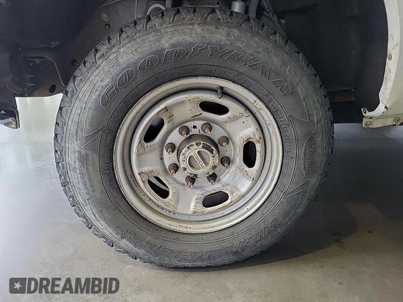 2012 Ford F-250 XL z VIN 1FT7X2B64CEC58701, wystawiony jako IAAI lot #42843909 z przebiegiem 215 931 mil mil oraz . Historia ofert i sprzedaży dostępna na DreamBid. Obrazek 9.