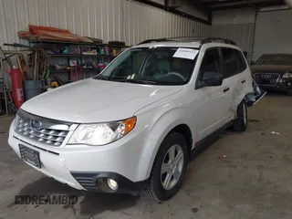 2012 Subaru Forester 2.5X with VIN JF2SHABC0CH461107, listed as a IAAI auction lot 42000513 with 70,598 mi miles. Bid and sale history available at carsss.com. Image 2.