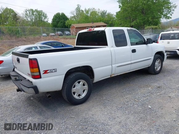 2006 GMC Sierra 1500 Work Truck z VIN 1GTEK19B76E109013, wystawiony jako IAAI lot #42098117 z przebiegiem 204 399 mil mil oraz . Historia ofert i sprzedaży dostępna na DreamBid. Obrazek 4.