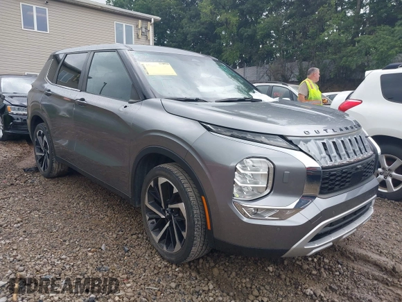 2022 Mitsubishi Outlander SE with VIN JA4J4UA8XNZ013789, listed as a IAAI auction lot 42572318 with 47,467 mi miles and . Bid and sale history available at DreamBid. Image 1.