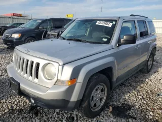 2011 Jeep Patriot Sport z VIN 1J4NT1GBXBD243363, wystawiony jako Copart lot #85328954 z przebiegiem 118 478 mil mil oraz Tytuł czysty. Historia ofert i sprzedaży dostępna na DreamBid. Obrazek 1.