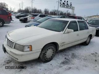 1998 Cadillac DeVille with VIN 1G6KD54YXWU765831, listed as a Copart auction lot 88877175 with 0 mi miles and Salvage Title. Bid and sale history available at carsss.com. Image 1.