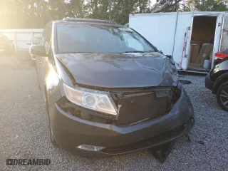 2013 Honda Odyssey Touring with VIN 5FNRL5H99DB046576, listed as a Copart auction lot 84438654 with 0 mi miles and Salvage Title. Bid and sale history available at carsss.com. Image 5.
