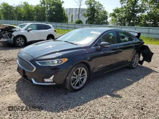 2019 Ford Fusion Titanium с VIN 3FA6P0RU0KR204270, выставлен на аукционе Copart как лот 64718345 с пробегом 128 783 миль миль и Списание • Salvage title. История ставок и продаж доступна на DreamBid. Изображение 1.