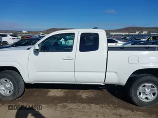 2022 Toyota Tacoma SR с VIN 3TYRX5GN8NT046105, выставлен на аукционе IAAI как лот 41405892 с пробегом 112 340 миль миль и . История ставок и продаж доступна на DreamBid. Изображение 15.
