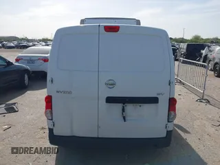2015 Nissan NV200 SV with VIN 3N6CM0KN1FK700005, listed as a IAAI auction lot 41833099 with Not Provided miles. Bid and sale history available at carsss.com. Image 16.