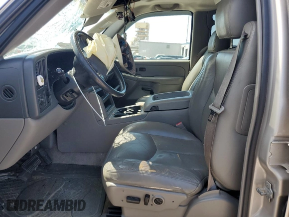 2004 Chevrolet Tahoe LS z VIN 1GNEC13Z14R277634, wystawiony jako Copart lot #56374955 z przebiegiem 247 285 mil mil oraz Szkoda całkowita • Salvage title. Historia ofert i sprzedaży dostępna na DreamBid. Obrazek 7.