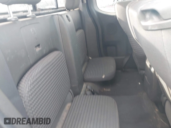 2006 Nissan Frontier SE z VIN 1N6AD06U26C413951, wystawiony jako IAAI lot #41461235 z przebiegiem 236 280 mil mil oraz . Historia ofert i sprzedaży dostępna na DreamBid. Obrazek 8.