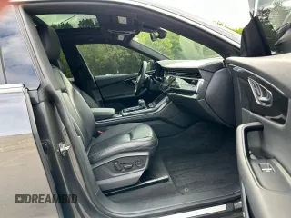 2019 Audi Q8 Premium Plus z VIN WA1BVAF15KD012411, wystawiony jako Copart lot #57753065 z przebiegiem 79 676 mil mil oraz Czysty tytuł • Clean title. Historia ofert i sprzedaży dostępna na DreamBid. Obrazek 6.
