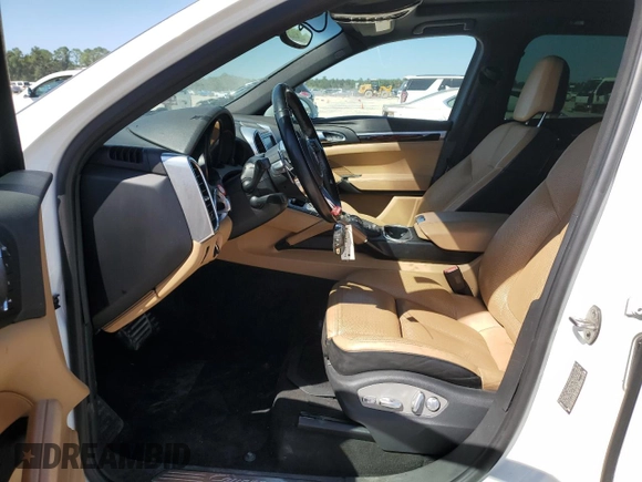 2016 Porsche Cayenne with VIN WP1AA2A28GLA08786, listed as a Copart auction lot 73426344 with 188,759 mi miles and Salvage title. Bid and sale history available at DreamBid. Image 7.