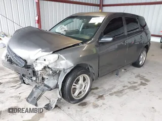 2007 Toyota Matrix STD z VIN 2T1KR32E37C625775, wystawiony jako IAAI lot #41482163 z przebiegiem 295 245 mil mil oraz . Historia ofert i sprzedaży dostępna na DreamBid. Obrazek 18.