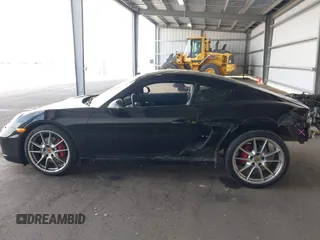 2015 Porsche Cayman S с VIN WP0AB2A80FK184898, выставлен на аукционе IAAI как лот 41909079 с пробегом 34 863 миль миль и . История ставок и продаж доступна на DreamBid. Изображение 15.