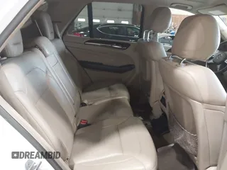 2013 Mercedes-Benz M 350 z VIN 4JGDA5HBXDA128906, wystawiony jako IAAI lot #42429278 z przebiegiem 147 812 mil mil oraz . Historia ofert i sprzedaży dostępna na DreamBid. Obrazek 8.