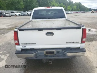 2005 Chevrolet Silverado 1500 LS z VIN 2GCEC13T151270603, wystawiony jako Copart lot #55820455 z przebiegiem 259 512 mil mil oraz Szkoda całkowita • Salvage title. Historia ofert i sprzedaży dostępna na DreamBid. Obrazek 6.