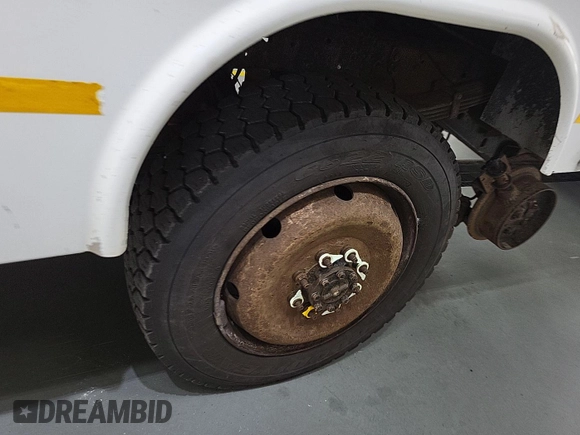 2015 Ford F-250 XL with VIN 1FD7X2B66FEC84863, listed as a IAAI auction lot 42791463 with 263,872 mi miles and . Bid and sale history available at DreamBid. Image 6.