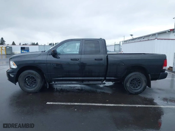 2018 Ram 1500 Express with VIN 1C6RR7FT4JS238082, listed as a IAAI auction lot 41203915 with 85,863 mi miles. Bid and sale history available at carsss.com. Image 15.
