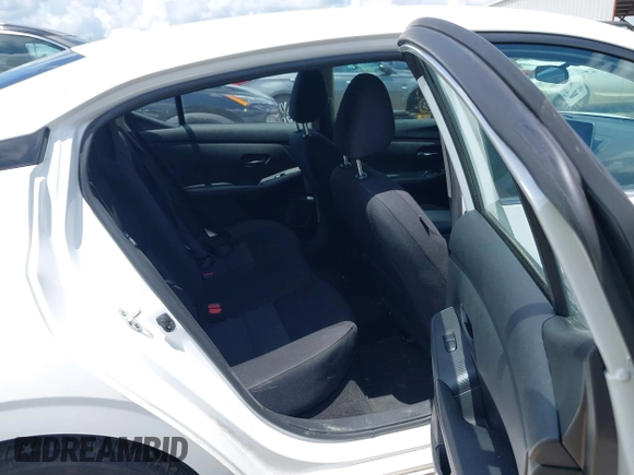 2024 Nissan Sentra SV with VIN 3N1AB8CV4RY348832, listed as a IAAI auction lot 42665119 with 35,994 mi miles and . Bid and sale history available at DreamBid. Image 8.
