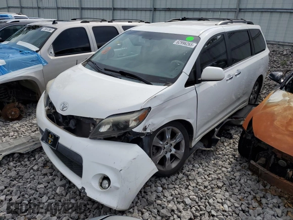2013 Toyota Sienna SE with VIN 5TDXK3DC5DS332680, listed as a Copart auction lot 62996265 with 185,332 mi miles and Clean title. Bid and sale history available at DreamBid. Image 1.