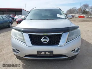 2015 Nissan Pathfinder SV with VIN 5N1AR2MM5FC671055, listed as a IAAI auction lot 41764397 with 157,001 mi miles. Bid and sale history available at carsss.com. Image 12.