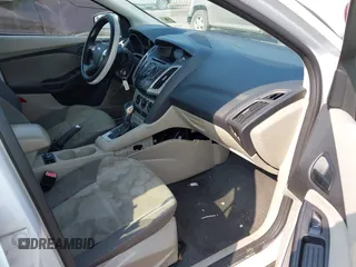 2012 Ford Focus SE with VIN 1FAHP3F21CL192126, listed as a IAAI auction lot 42598631 with 125,741 mi miles and . Bid and sale history available at DreamBid. Image 5.