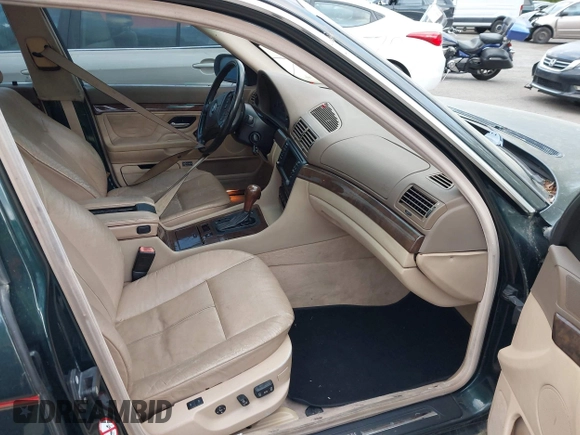 2001 BMW 7 Series 740iA with VIN WBAGG83451DN87732, listed as a IAAI auction lot 42083005 with 208,778 mi miles. Bid and sale history available at carsss.com. Image 5.