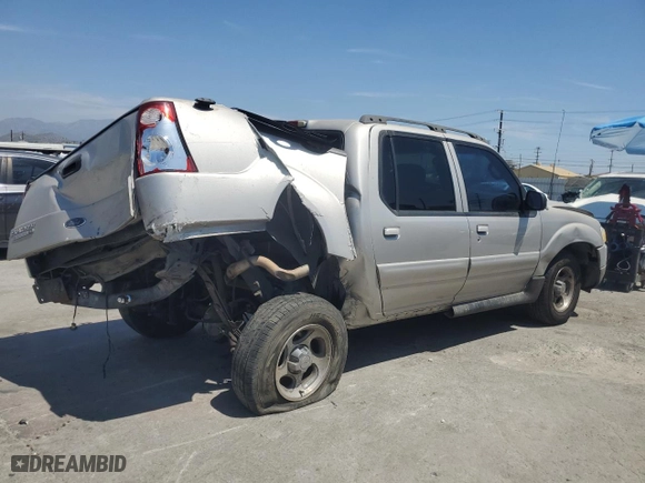 2004 Ford Explorer Sport Trac XLS with VIN 1FMZU67K34UB93390, listed as a Copart auction lot 53912075 with 220,520 mi miles and Salvage Title. Bid and sale history available at carsss.com. Image 3.