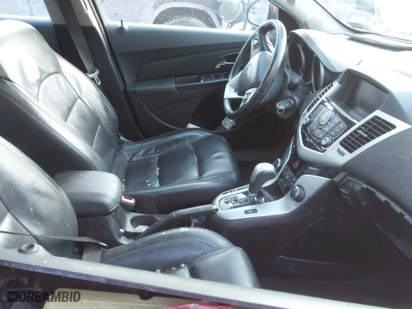 2015 Chevrolet Cruze LT with VIN 1G1PE5SB3F7199694, listed as a IAAI auction lot 41621606 with 121,368 mi miles. Bid and sale history available at carsss.com. Image 5.