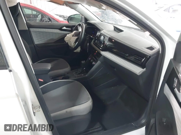 2023 Volkswagen Taos S z VIN 3VVCX7B22PM307548, wystawiony jako IAAI lot #42139747 z przebiegiem 34 299 mil mil oraz . Historia ofert i sprzedaży dostępna na DreamBid. Obrazek 5.