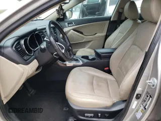 2013 Kia Optima EX z VIN 5XXGN4A75DG168207, wystawiony jako Copart lot #59992435 z przebiegiem 147 298 mil mil oraz Czysty tytuł • Clean title. Historia ofert i sprzedaży dostępna na DreamBid. Obrazek 7.