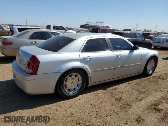 2006 Chrysler 300 with VIN 2C3KA43RX6H317820, listed as a Copart auction lot 58908493 with 152,778 mi miles and Clean Title. Bid and sale history available at DreamBid. Image 3.