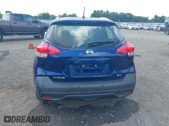 2020 Nissan Kicks SV z VIN 3N1CP5CV4LL504929, wystawiony jako IAAI lot #42420985 z przebiegiem 80 918 mil mil oraz . Historia ofert i sprzedaży dostępna na DreamBid. Obrazek 17.
