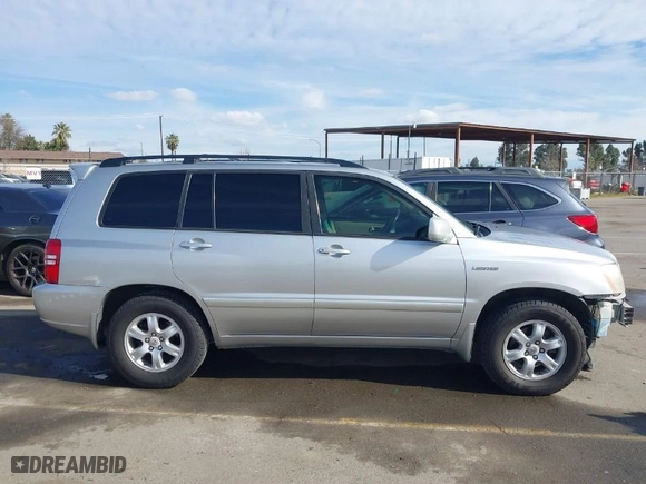 2001 Toyota Highlander with VIN JTEGF21A710024230, listed as a IAAI auction lot 41561016 with 172,704 mi miles. Bid and sale history available at carsss.com. Image 14.