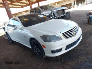 2013 Mercedes-Benz S-Class S 63 AMG with VIN WDDNG7EB6DA524473, listed as a IAAI auction lot 41775432 with 1 mi miles. Bid and sale history available at carsss.com. Image 1.