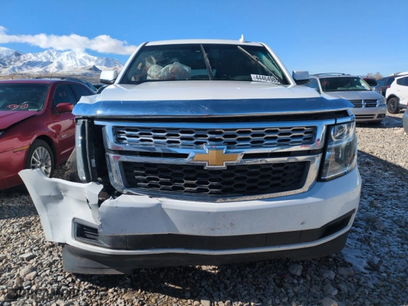 2017 Chevrolet Suburban LT with VIN 1GNSKHKCXHR168140, listed as a Copart auction lot 44464985 with 114,370 mi miles and Salvage Title. Bid and sale history available at carsss.com. Image 5.