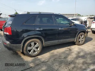 2013 Kia Sorento EX with VIN 5XYKU4A60DG394087, listed as a Copart auction lot 60324665 with 130,736 mi miles and Salvage title. Bid and sale history available at DreamBid. Image 3.