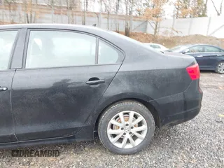 2011 Volkswagen Jetta SE с VIN 3VWBZ7AJ9BM395274, выставлен на аукционе IAAI как лот 41672902 с пробегом 79 218 миль миль и . История ставок и продаж доступна на DreamBid. Изображение 14.