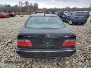 2002 Mercedes-Benz E-Class AWD with VIN WDBJF83J52X066851, listed as a Copart auction lot 81146924 with 88,710 mi miles and Non Repairable. Bid and sale history available at carsss.com. Image 6.