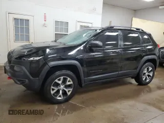 2017 Jeep Cherokee Trailhawk z VIN 1C4PJMBS3HW627818, wystawiony jako Copart lot #57909805 z przebiegiem 116 742 mil mil oraz Czysty tytuł • Clean title. Historia ofert i sprzedaży dostępna na DreamBid. Obrazek 1.