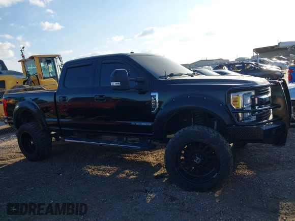 2018 Ford Super Duty F-250 SRW XL with VIN 1FT7W2BT7JEB26098, listed as a IAAI auction lot 41429463 with 160,396 mi miles. Bid and sale history available at carsss.com. Image 13.
