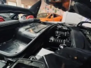 2013 Lamborghini Gallardo z VIN ZHWGU6BZ7DLA12511, wystawiony jako Copart lot #85780924 z przebiegiem 35 386 mil mil oraz Szkody całkowita. Historia ofert i sprzedaży dostępna na DreamBid. Obrazek 9.