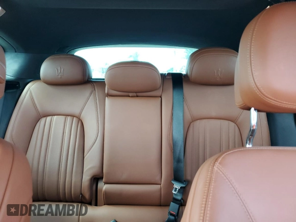 2019 Maserati Levante z VIN ZN661XUA3KX335863, wystawiony jako Copart lot #75898074 z przebiegiem 38 985 mil mil oraz Nie do naprawy • Non repairable. Historia ofert i sprzedaży dostępna na DreamBid. Obrazek 10.