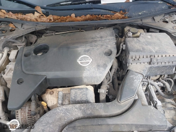 2015 Nissan Altima 2.5 with VIN 1N4AL3AP4FN870179, listed as a IAAI auction lot 41914006 with 227,935 mi miles. Bid and sale history available at carsss.com. Image 10.