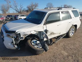 2017 Toyota 4Runner SR5 with VIN JTEBU5JR9H5440400, listed as a IAAI auction lot 41479639 with 99,444 mi miles. Bid and sale history available at carsss.com. Image 17.