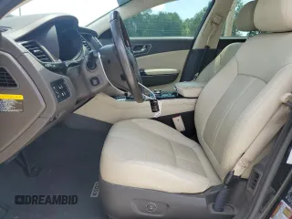 2015 Kia K900 Premium z VIN KNALU4D41F6027488, wystawiony jako Copart lot #65242944 z przebiegiem 102 747 mil mil oraz Szkody całkowita. Historia ofert i sprzedaży dostępna na DreamBid. Obrazek 7.