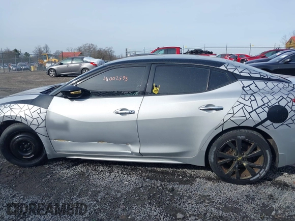 2017 Nissan Maxima Platinum with VIN 1N4AA6AP1HC411729, listed as a IAAI auction lot 41002595 with 98,934 mi miles and . Bid and sale history available at DreamBid. Image 14.
