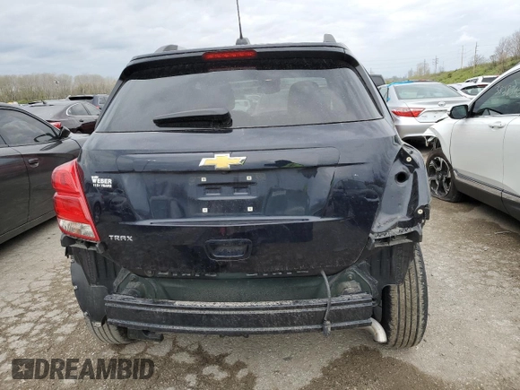 2022 Chevrolet Trax LT with VIN KL7CJLSM3NB547767, listed as a Copart auction lot 47861944 with 17,647 mi miles and Salvage Title. Bid and sale history available at carsss.com. Image 6.