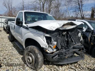 2015 Ford F-250 XLT with VIN 1FTBF2B63FEC37940, listed as a Copart auction lot 49921915 with 87,870 mi miles and Clean title. Bid and sale history available at DreamBid. Image 4.